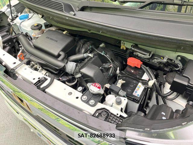 Honda N BOX CUSTOM 2023-12 7562535-17