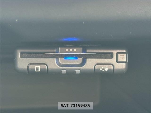 Honda N BOX CUSTOM 2023-03 7562533-22