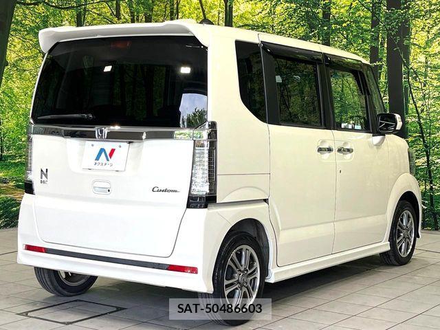 Honda N BOX CUSTOM 2015-08 7562558-16