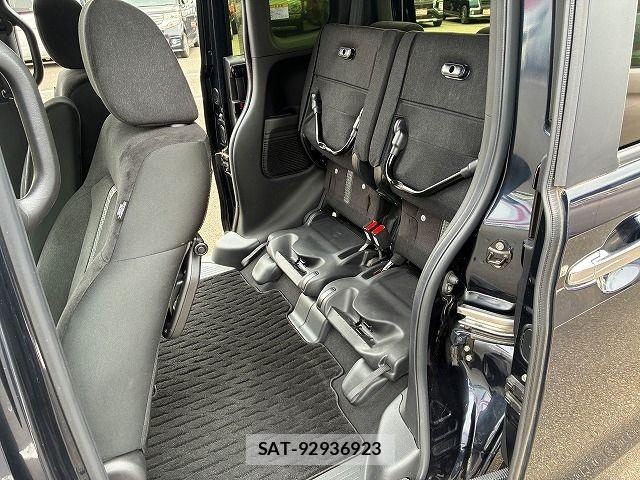 Honda N BOX CUSTOM 2022-02 7562553-11