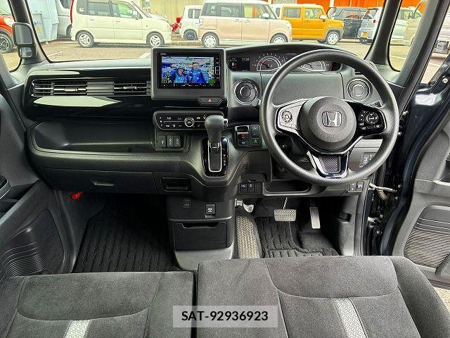Honda N BOX CUSTOM 2022-02 7562553-2