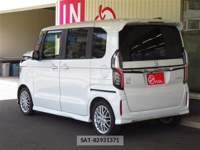 Honda N BOX CUSTOM 2023-09 7618588-1