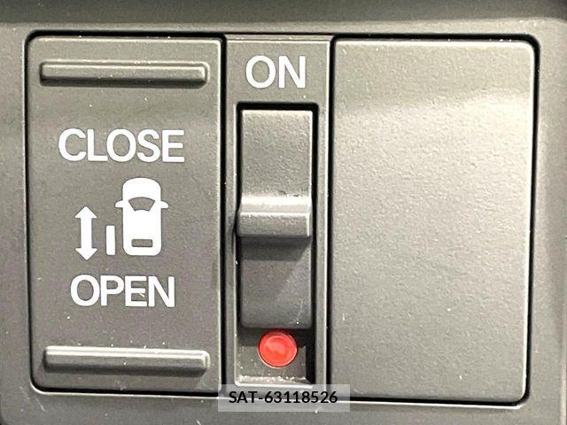 Honda N BOX CUSTOM 2019-06 7618635-2