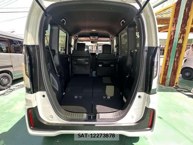 Honda N BOX CUSTOM 2026-01 7618567-12