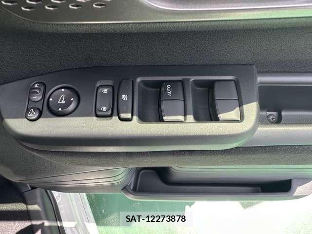 Honda N BOX CUSTOM 2026-01 7618567-15