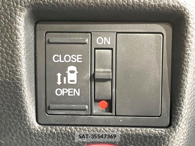 Honda N BOX CUSTOM 2022-01 7618606-5