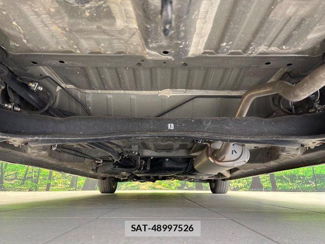 Honda N BOX CUSTOM 2023-01 7618614-18