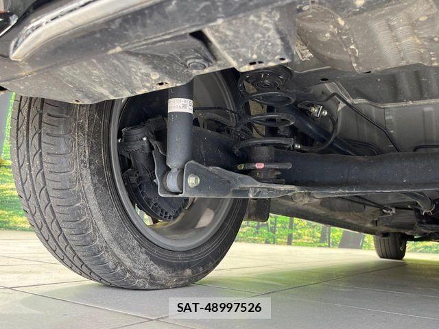 Honda N BOX CUSTOM 2023-01 7618614-19