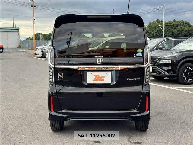 Honda N BOX CUSTOM 2019-01 7618637-13
