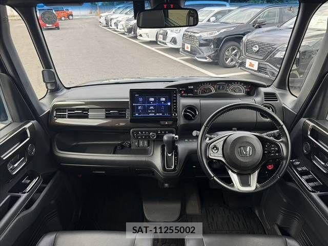 Honda N BOX CUSTOM 2019-01 7618637-1
