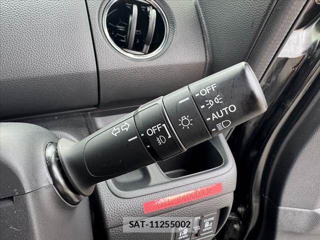 Honda N BOX CUSTOM 2019-01 7618637-26