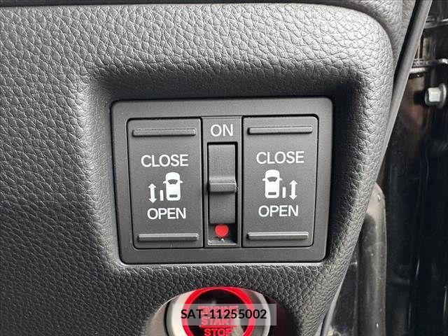 Honda N BOX CUSTOM 2019-01 7618637-28