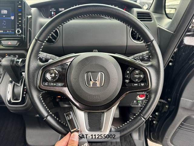 Honda N BOX CUSTOM 2019-01 7618637-6