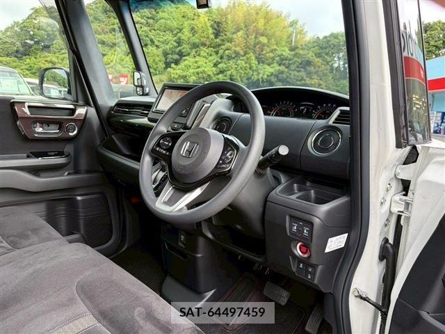 Honda N BOX CUSTOM 2019-11 7618632-12