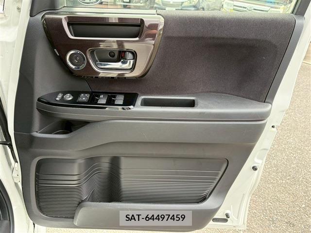 Honda N BOX CUSTOM 2019-11 7618632-29