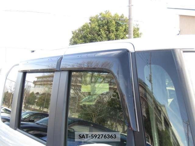 Honda N BOX CUSTOM 2023-03 7618583-19