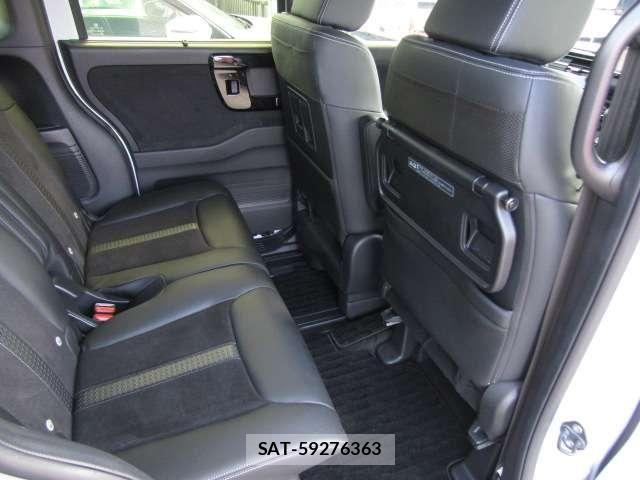 Honda N BOX CUSTOM 2023-03 7618583-7