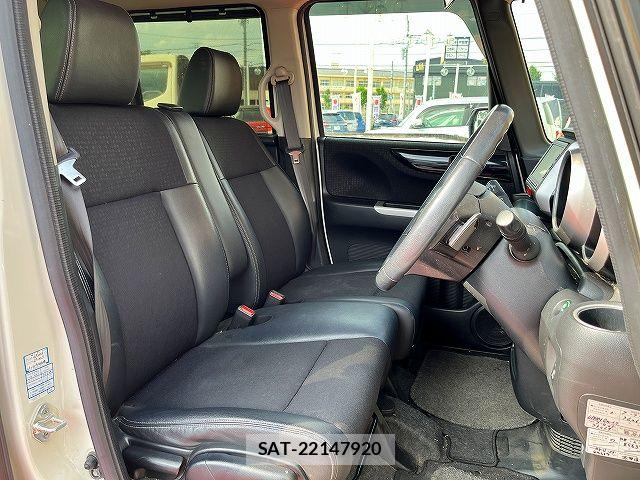 Honda N BOX CUSTOM 2017-06 7618666-3
