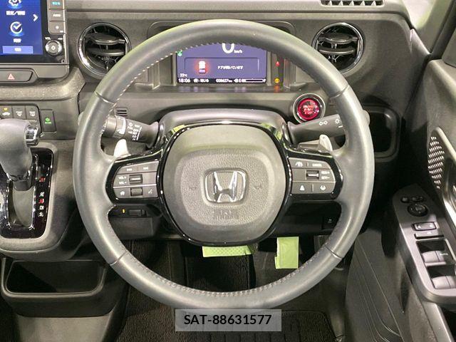 Honda N BOX CUSTOM 2023-11 7618569-10
