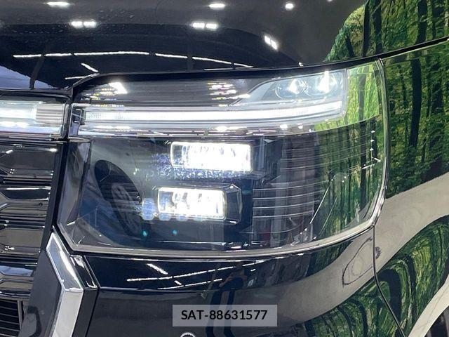 Honda N BOX CUSTOM 2023-11 7618569-11