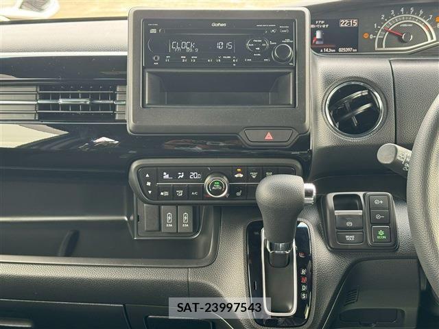 Honda N BOX CUSTOM 2022-01 7618615-24