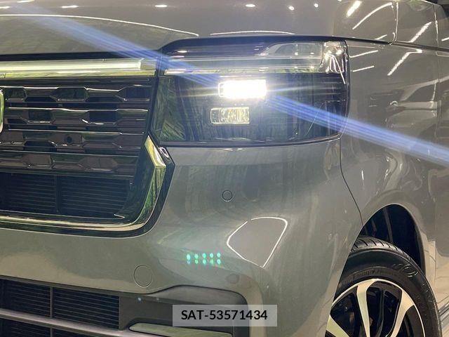 Honda N BOX CUSTOM 2023-10 7618571-11