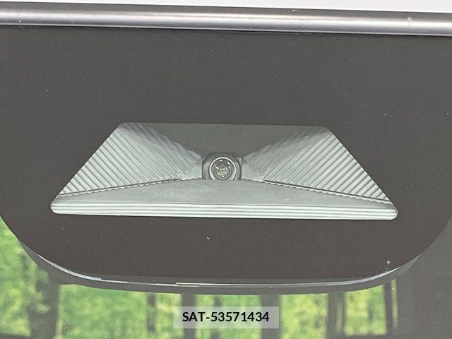 Honda N BOX CUSTOM 2023-10 7618571-4