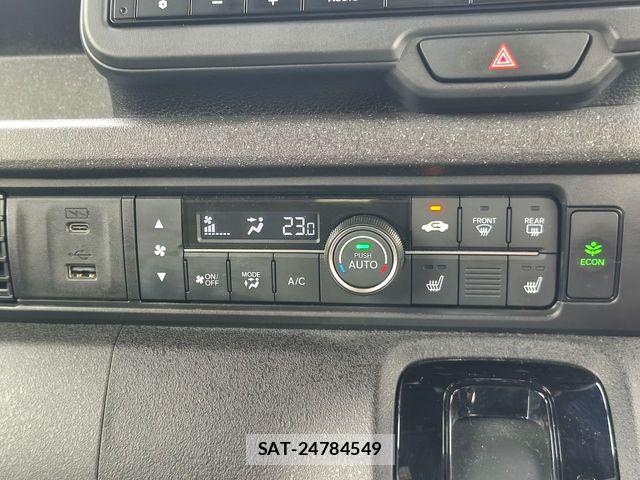 Honda N BOX CUSTOM 2024-02 7618565-11