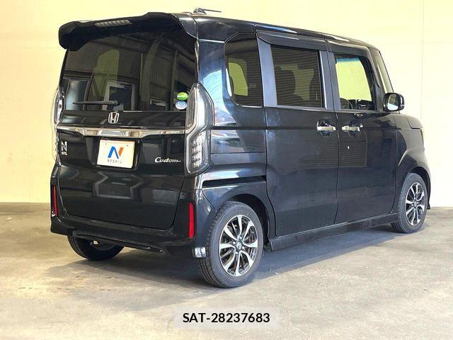 Honda N BOX CUSTOM 2019-05 7618657-18