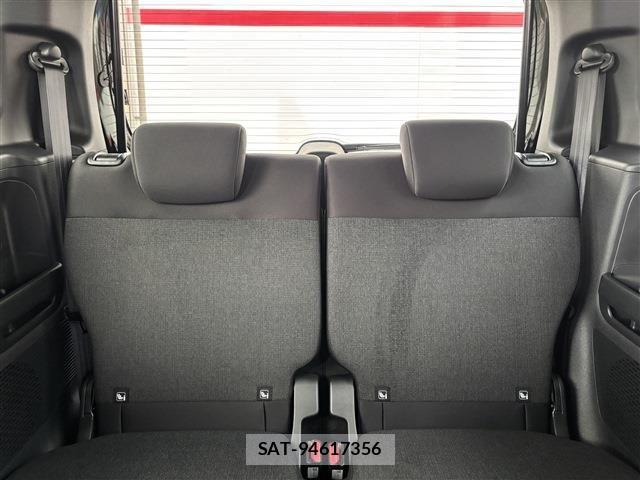 Honda N BOX CUSTOM 2024-06 7618589-15