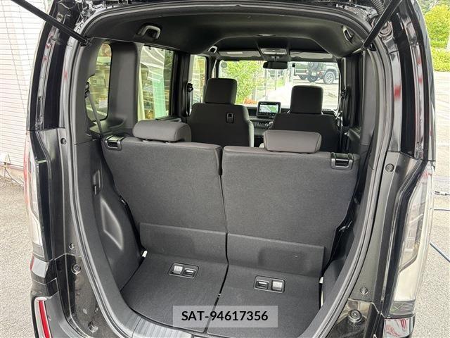 Honda N BOX CUSTOM 2024-06 7618589-16
