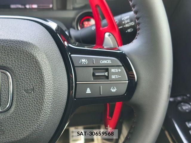 Honda N BOX CUSTOM 2024-02 7618564-14