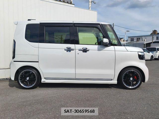Honda N BOX CUSTOM 2024-02 7618564-22