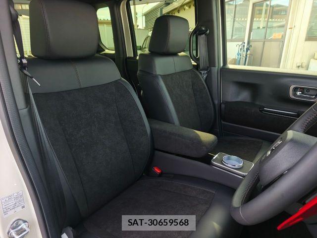 Honda N BOX CUSTOM 2024-02 7618564-3