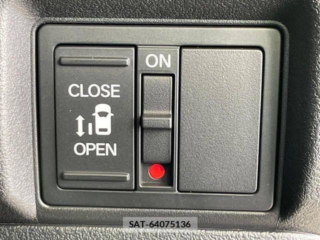 Honda N BOX CUSTOM 2026-06 7618596-2