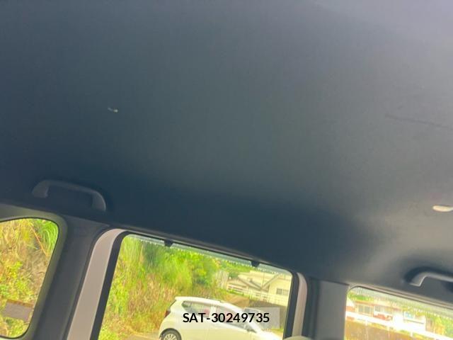 Honda N BOX CUSTOM 2023-01 7618587-14