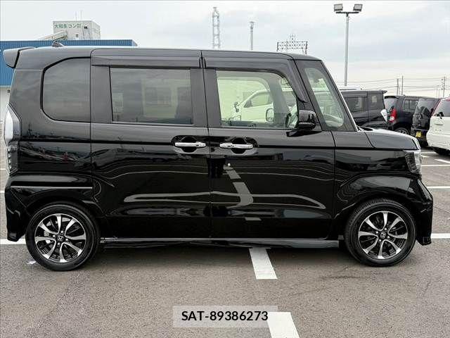 Honda N BOX CUSTOM 2020-02 7618650-10