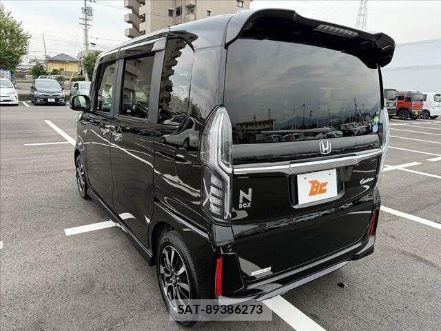 Honda N BOX CUSTOM 2020-02 7618650-12