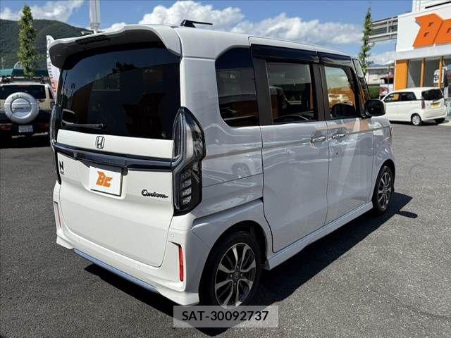Honda N BOX CUSTOM 2022-02 7618625-14