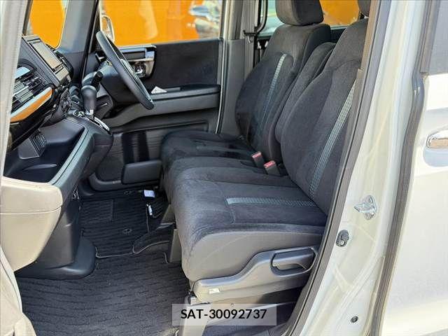 Honda N BOX CUSTOM 2022-02 7618625-16