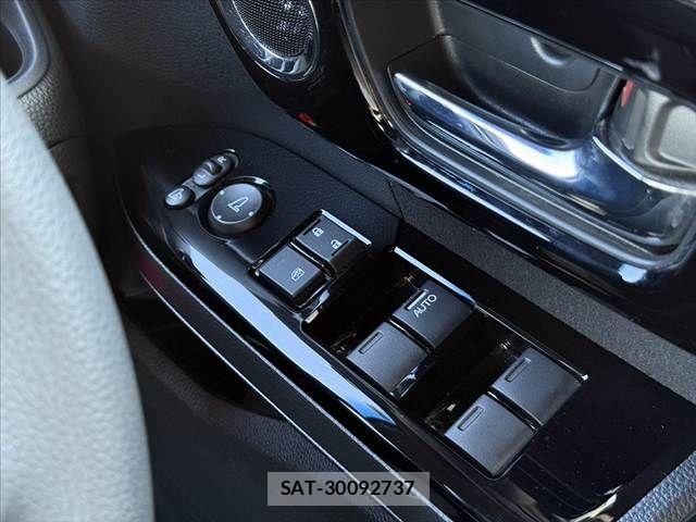 Honda N BOX CUSTOM 2022-02 7618625-20