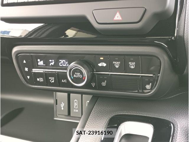 Honda N BOX CUSTOM 2023-01 7618642-13