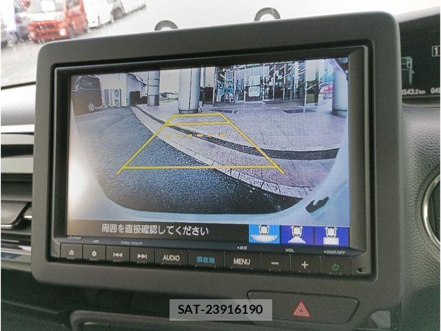 Honda N BOX CUSTOM 2023-01 7618642-23