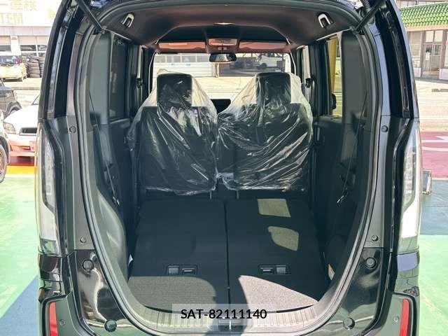 Honda N BOX CUSTOM 2026-03 7618585-11