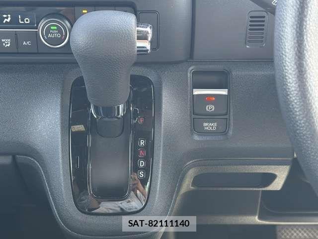 Honda N BOX CUSTOM 2026-03 7618585-17