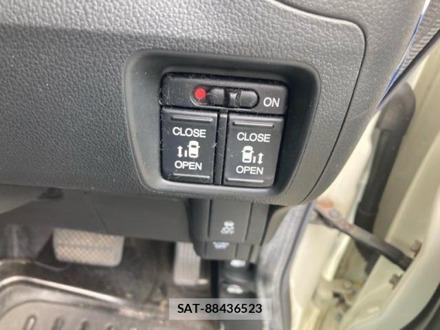 Honda N BOX CUSTOM 2014-01 7618679-19