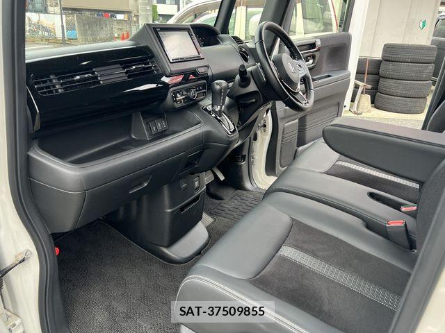 Honda N BOX CUSTOM 2021-10 7618616-13