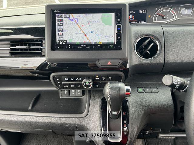 Honda N BOX CUSTOM 2021-10 7618616-18