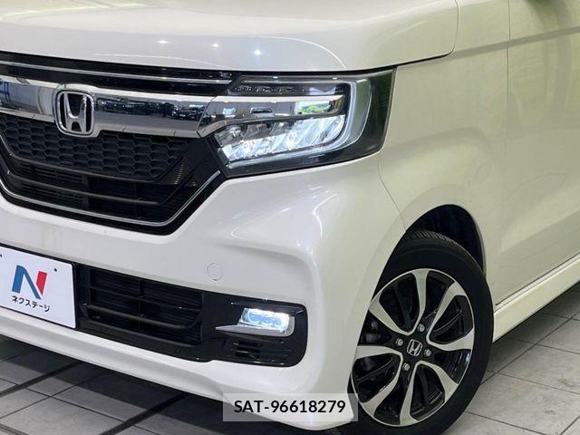 Honda N BOX CUSTOM 2018-02 7618640-11