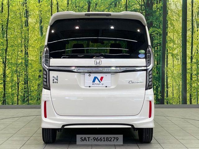 Honda N BOX CUSTOM 2018-02 7618640-14